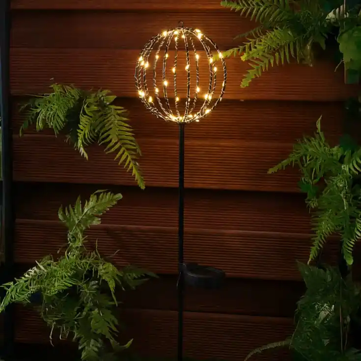 Netop ankommet - Veli Line solcelle bedlampe