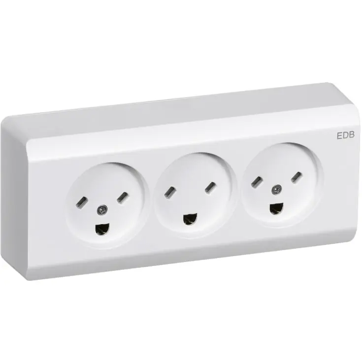 Bestil nu - LK Opus 66 triple udvendig EDB stikkontakt med jord, 2,5 modul, hvid