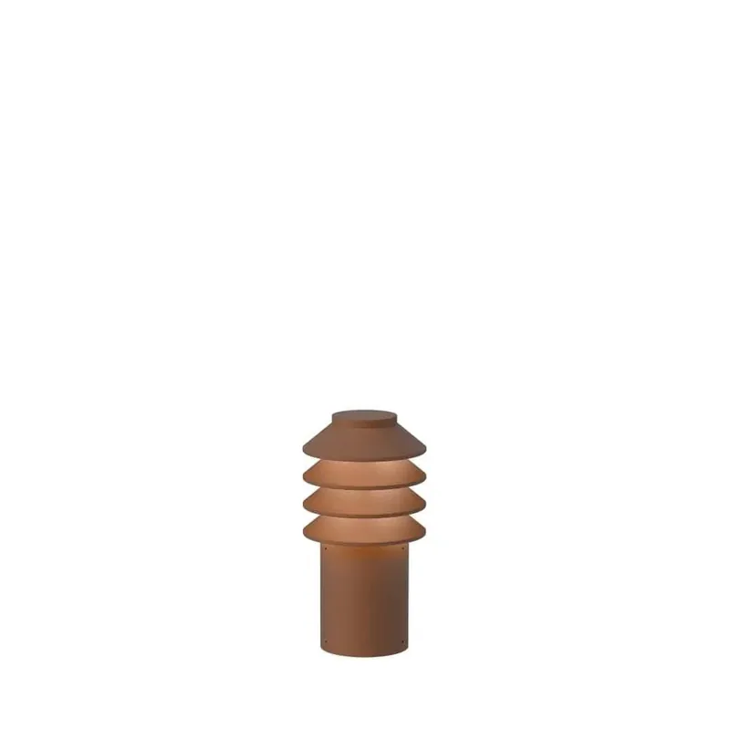 Anbefalet valg - Bysted Garden Lav - Udendørslampe - Corten - Elegant udendørspullertlampe med fodplade
