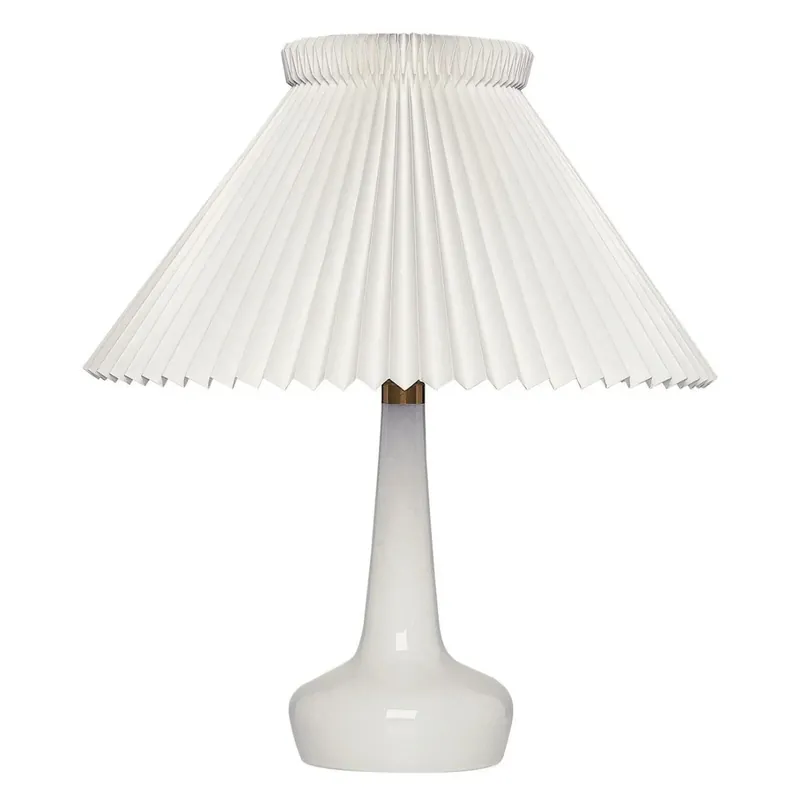 Kun kort tid | 311 Bordlampe - Le Klint